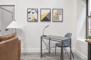 Modern King 1BR - Ideal Monthly Stay 20 Min to NYC - Image 5