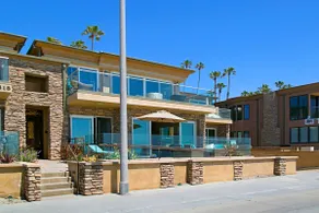 Beauty by the Beach, directly at The Strand Oceanside - Image 2