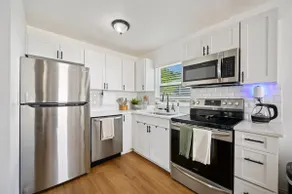 Lake Hunter Cozy Cottage, Sleeps 6 - Image 3