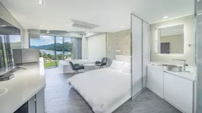 River View Spa Room (Infinity Pool Included) - Image 3