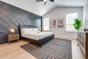 Bright & Modern in South Dallas - Image 4