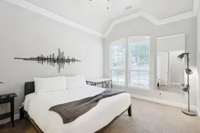 3 BR Modern Stay minutes away from DFW Airport - Image 2