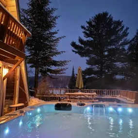 Nidvert, Lakefront Chalet, Spa, 1hr MTL - Image 2