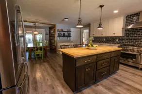 5 acres, Zip line, Pool-HotTub, Sleeps 21 - Image 2