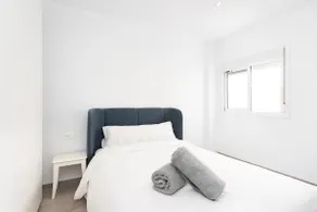 Stylish Urban Stay in Santa Cruz, Plaza Militar - Image 4