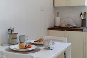 Calm Rose Bay Apt • Harbour Walk + Ferry to CBD - Image 5