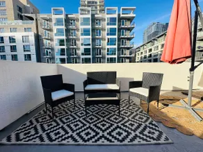 Charming Gaslamp Getaway Condo w/ free parking - Image 4
