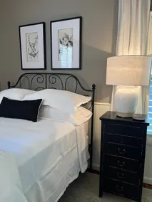 Perfect Blend of Style & Comfort - Image 3