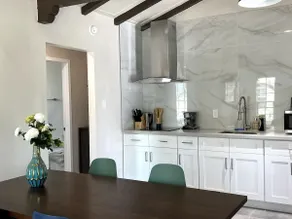 Fully Remodeled Home in Baldwin - Image 4