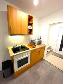 R&S-Homes- renovated townhouse in BS - Image 5