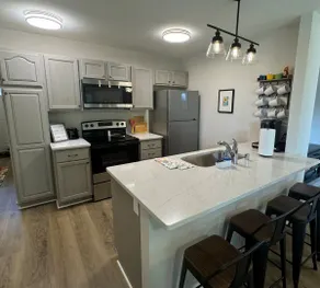 Riverview Retreat - Image 5