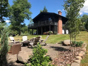 Serene two-level Chalet, 3 minutes from Windham. - Image 1