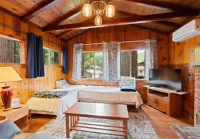 Aden Cabin - Image 3