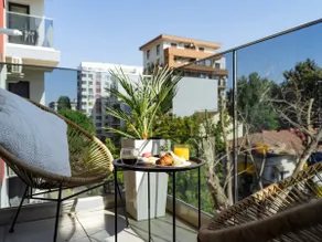 Riverside Haven near Politehnica: Metro & Balcony - Image 4