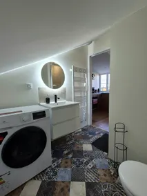 The Air-Conditioned Urban Studio - Image 4