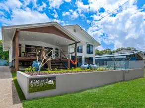Family Shores - Beachfront Bliss - Image 2