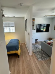 Guesthouse with Garage Parking - Image 2