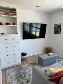 Guesthouse with Garage Parking - Image 3