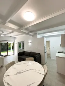 Island Getaway at Amaroo - Image 3