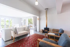 Coastal Elegant 4 Bedroom Home - Image 3