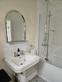 The Garden Room, one bedroom apartment - Image 4
