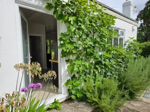 The Garden Room, one bedroom apartment - Image 5