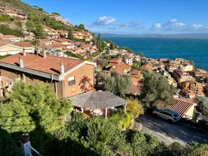Beautiful house, beautiful sea - Image 2