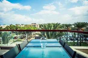 Miklat Stunning 2BR- Front Of Beach-Pool & Parking - Image 5