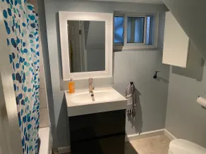 Apartment in Hamilton - Image 5