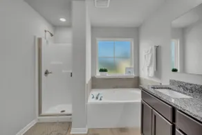 Amazing New Luxury home*Near Hospitals*4Bdrm/3Bath - Image 5