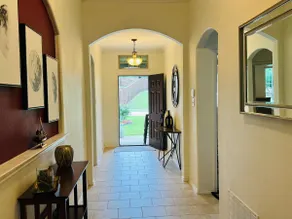 5-Bedroom Retreat w Private Greenbelt & Park Views - Image 4