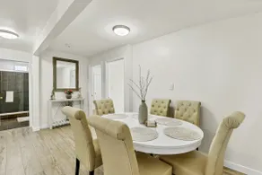 Central, Single Story Home | USC | Spacious | SOFI - Image 2