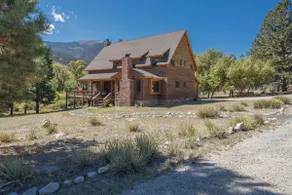 Mt Ralphmore Cabin - Image 2