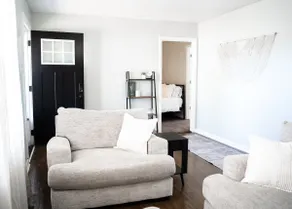 Indie vibe fire pit 3 BR minutes to ECU - Image 2