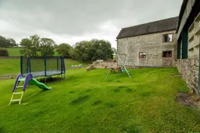 Cedar Cottage - Image 3