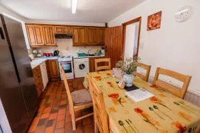 Cedar Cottage - Image 5
