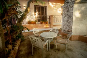 Casa Flor de Mayo, Emblematic Neighborhood - Image 4