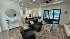 Sunny Florida escape! Short drive to the beach. - Image 2