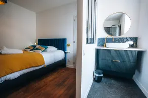 The Blue Bering • Comfort & Design • Air Conditioning - Image 2
