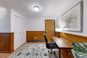 Top-Floor Quiet Clean Apartment - Image 2