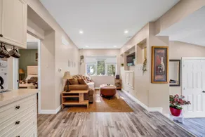 Urban Escape - Close to DT & Expwy - Pets Welcome - Image 3