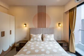 The Crystal Chalet - Image 2