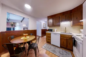 Cute Clean Quiet Apartment - Image 4