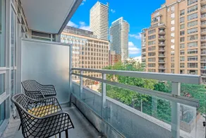 luminous 2-Bedroom Apartment with Balcony - Image 2