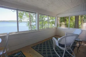 Serene Lakeside Retreat - Image 4