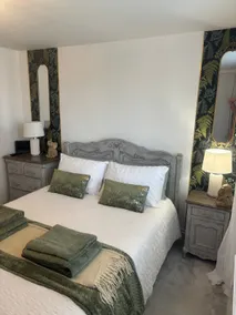 Marina Apartment - Image 4
