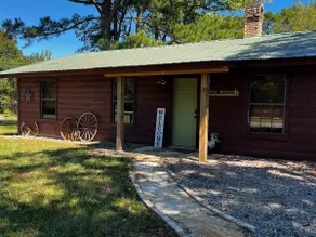 Tin Pines - Image 3