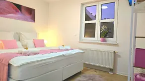 HAPPY-HOMES PINK: Design-Apartment | WOW-Effekt - Image 3