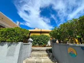 Convenient access to tourist destinations! Old house with garden in Okinawa, BBQ grill available for rent! Ideal for families, friends, and couples! - Image 2