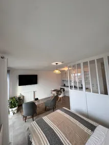 Charming Apartment between Lake and Mountain - Image 3